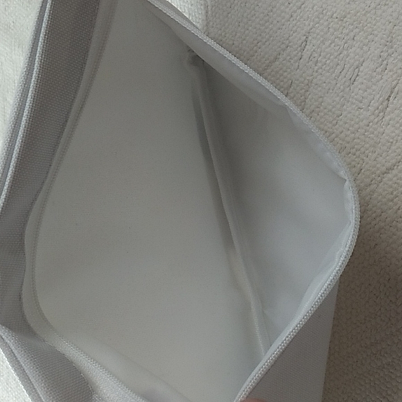 A Day to Remember Bridal waist pack by Sophi Bride in White 27 to 50 inches - Picture 5 of 6